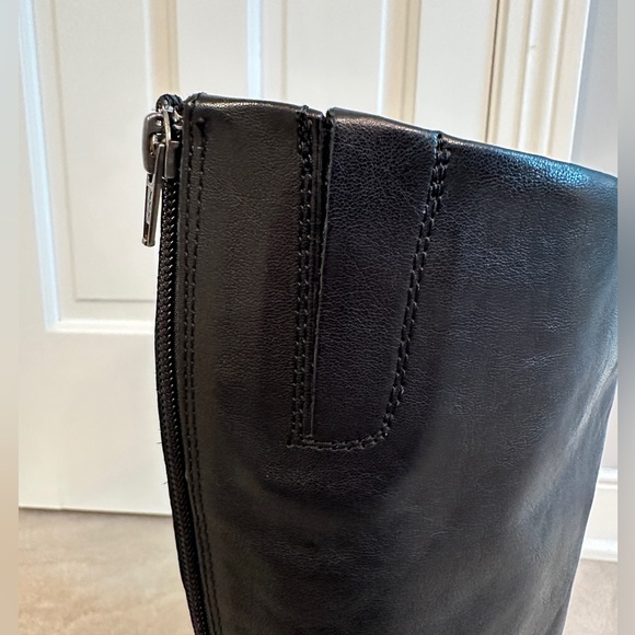 Women’s Size 9 Born Black Leather Knee-High Boots, 2” heel, back zipper, EUC - Picture 4 of 16
